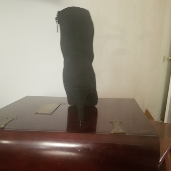 Boot - Picture 3 of 3